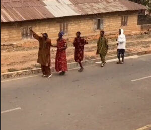 DJ Tweet – Bola Cruise Beat Artwork