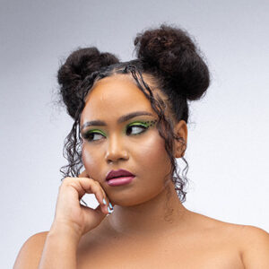 Moliy – Fly Artwork