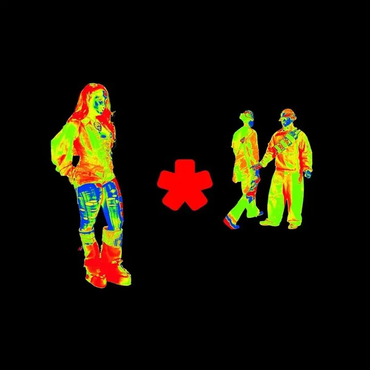 IS IT I? mp3 by KAIRO feat. Bloody Civilian