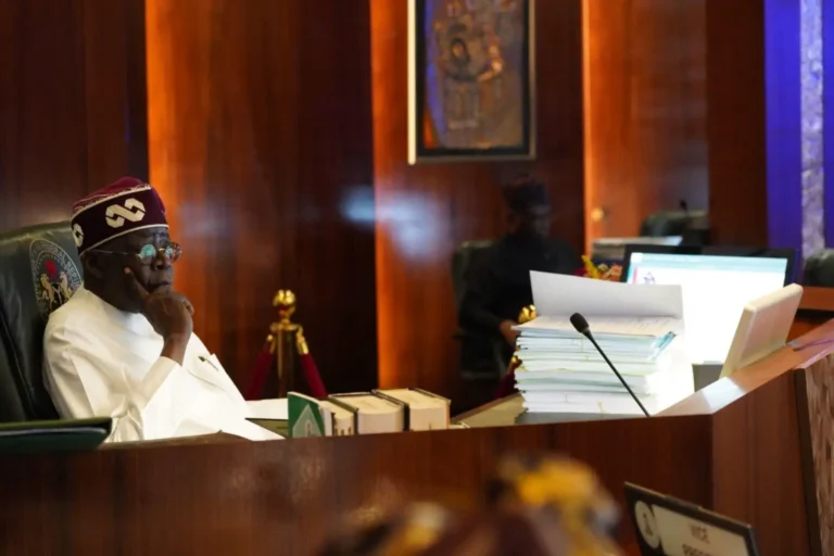 Photo: FG Rules Out New Taxes on Fuel, Telecom
